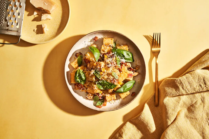 Pippurinen kana-pekonipasta