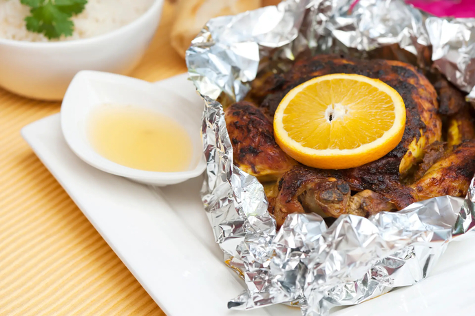 Appelsiininen currykana ja sitrusdippiä