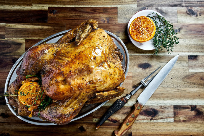 Appelsiini glaseerattu kokonainen kalkkuna