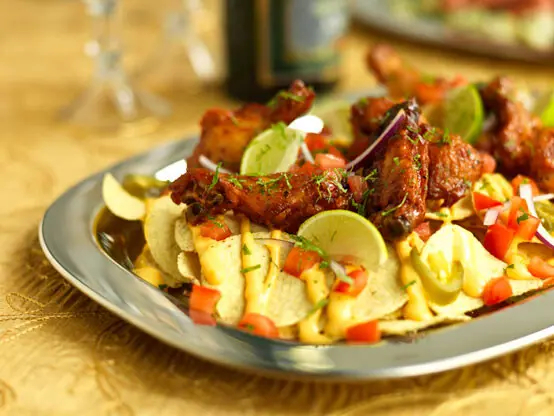 Kanansiipiä ja nachoja