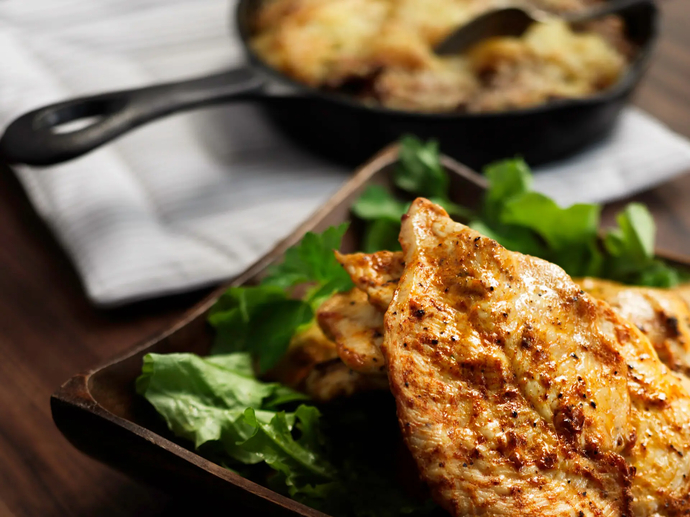 Pippuriset kanapihvit ja kermaperunoita