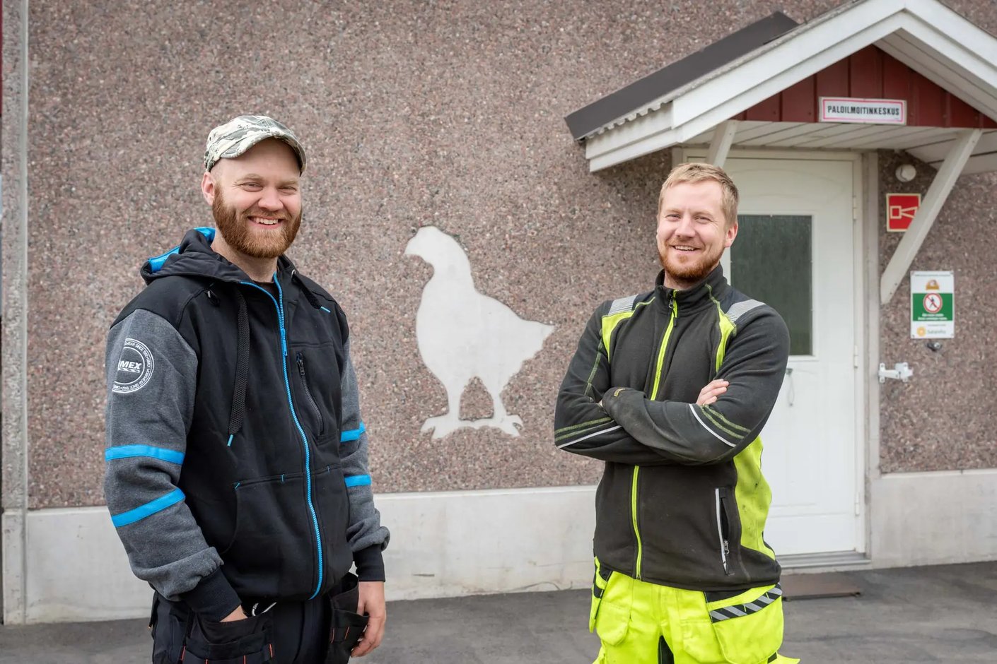 Kariniemen kotitila Härkälän tila miehet