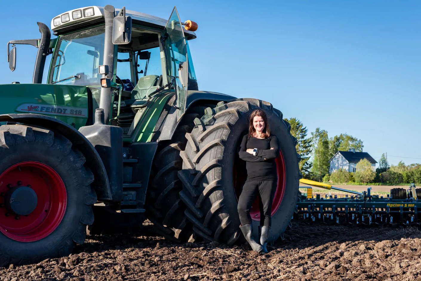 Kariniemen kotitila Heinilän tila traktori