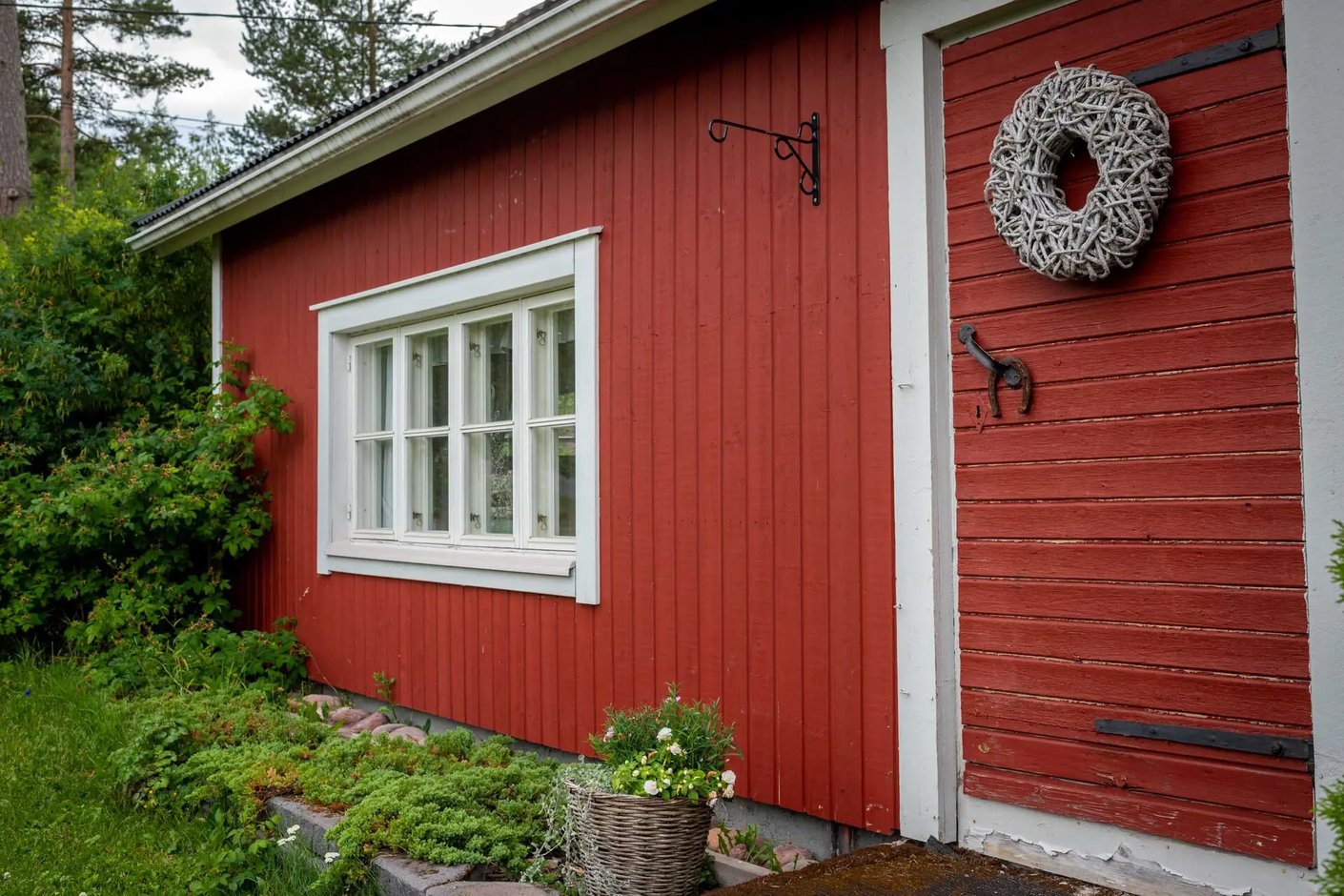 Kariniemen kotitila Jalavan tila punainen talo