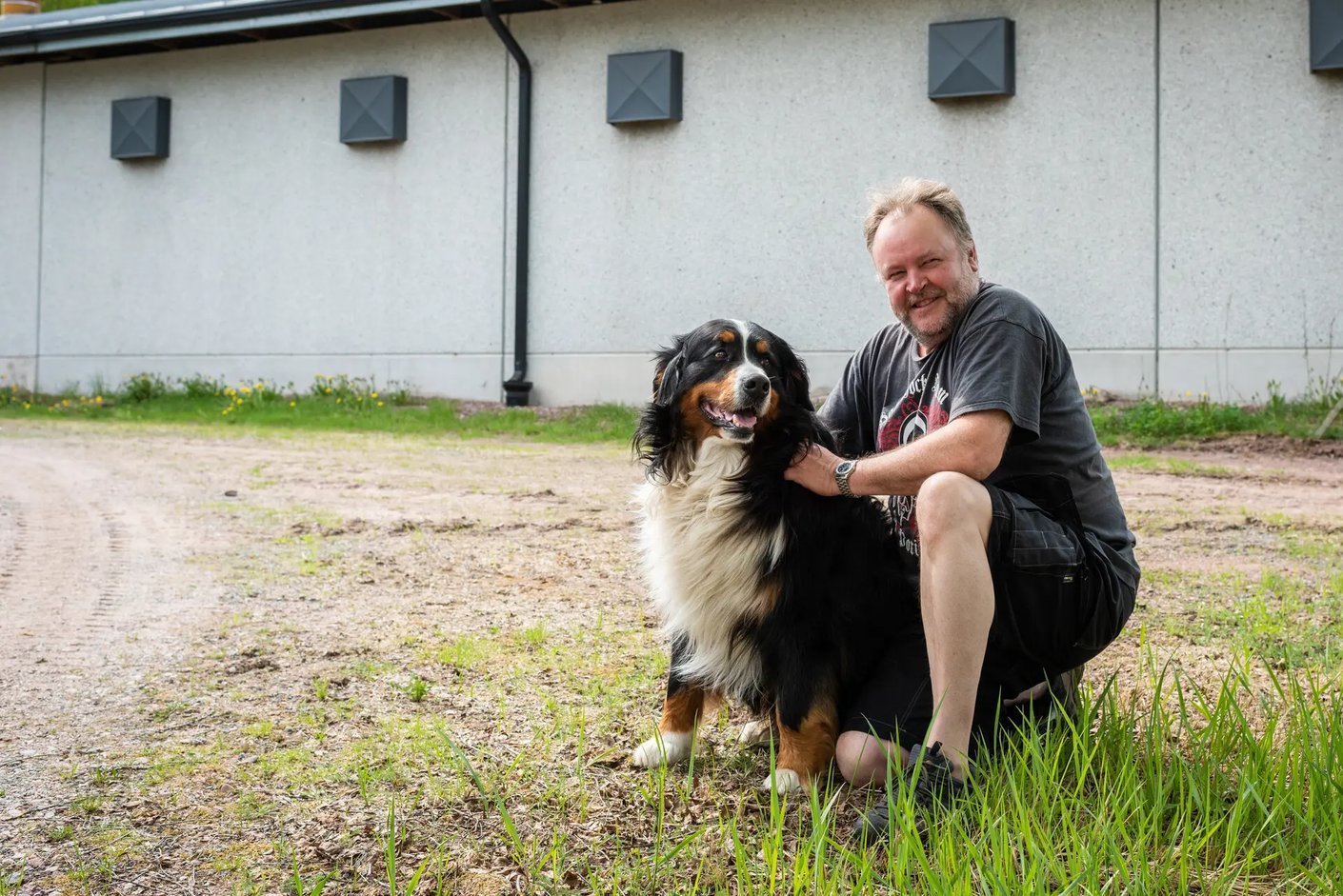 Kariniemen kotitila Kilvasen tila koira tilanpitäjä