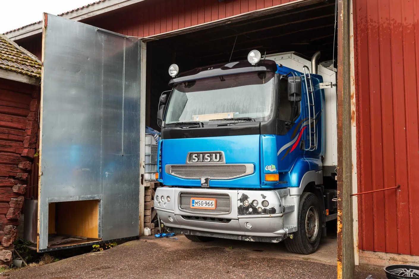 Kariniemen kotitila Mattilan broileri rekka