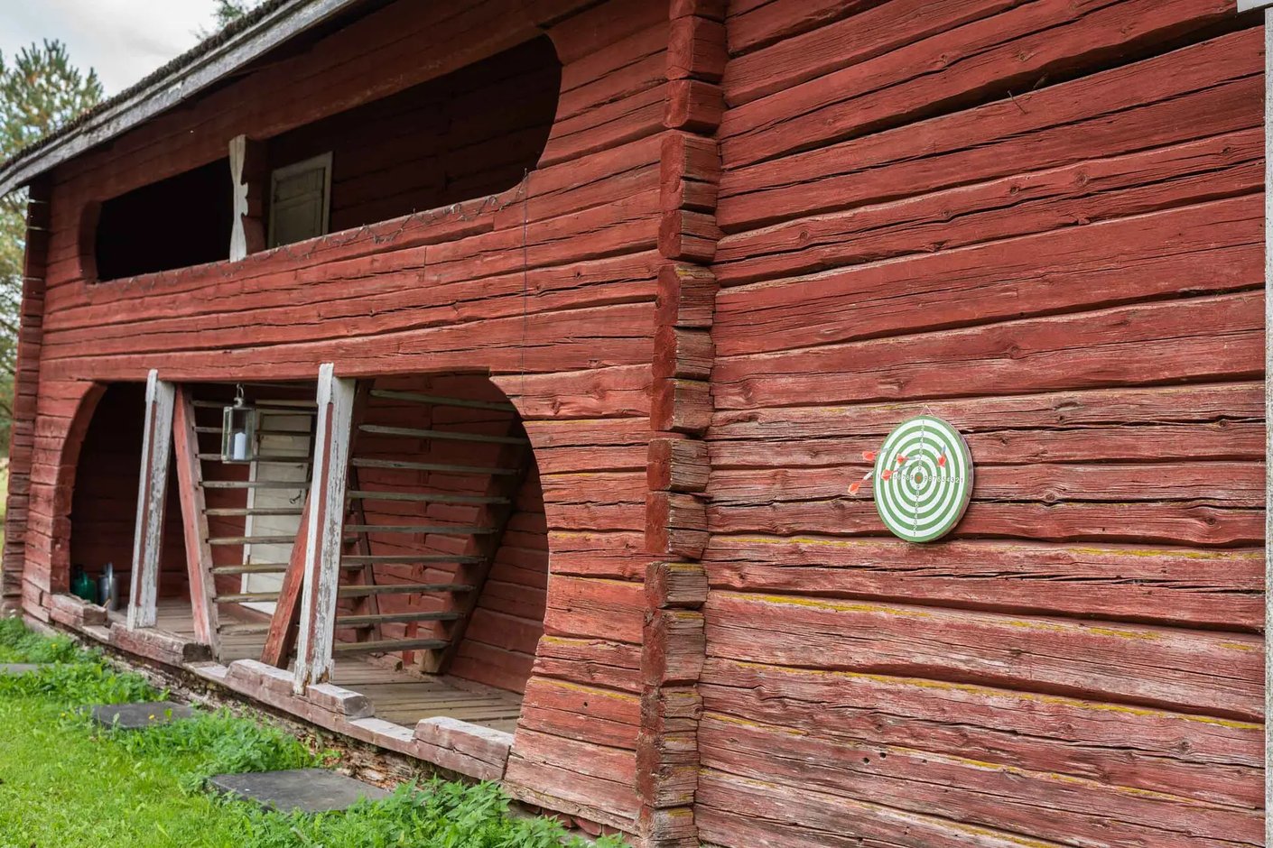 Kariniemen kotitila Pusan tila aitta