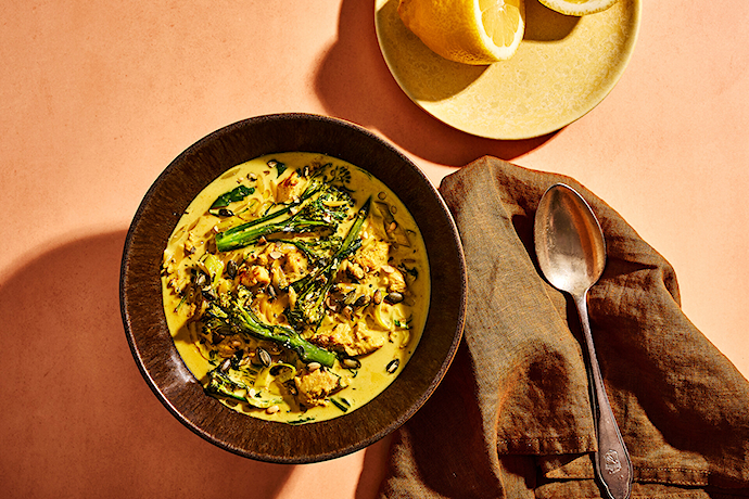 Basilika-orzo-kanakeitto