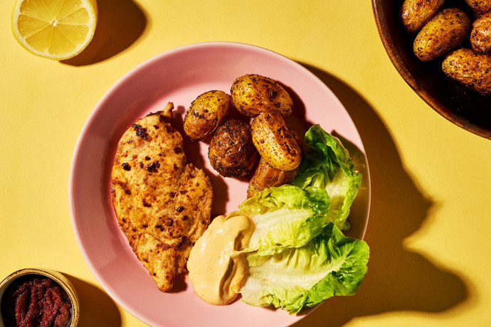 Kananpoikaa lähi-idän tyyliin ja airfryer-perunat